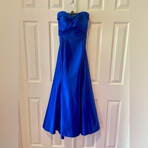 Strapless Sweetheart Neckline Floor Length Royal Blue Prom Evening Gown Dress